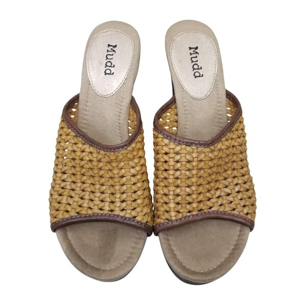 Mudd 9 Sandals Open Toe Mustard Yellow Basket Weave Heels Platforms Y2K - Picture 3 of 10
